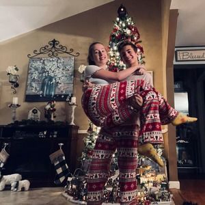 Meet your Posher, April